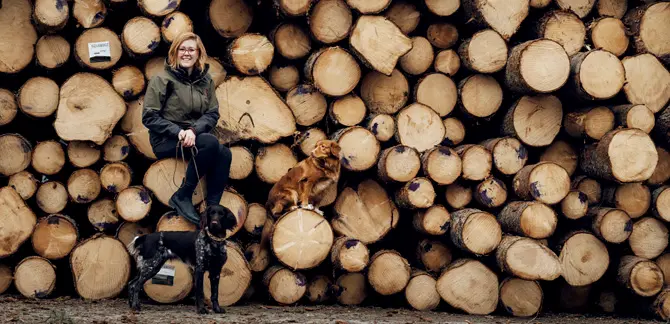 Hanna Flink, produktions- och virkesansvarig på Skogssällskapet. Foto: Samuel Unéus